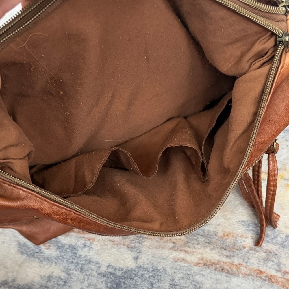 Stone & Co. Tan Leather Shoulder Bag - Picture 4 of 11